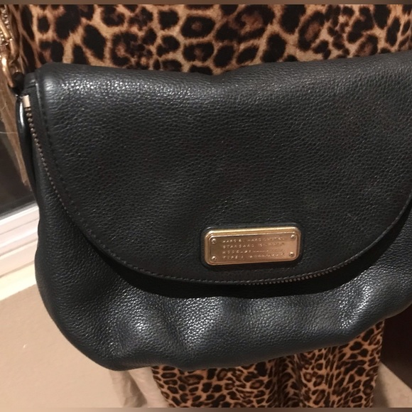 Handbags - MARC JACOBS 🔥🔥Natasha crossbody genuine leather bag, gold hardware.